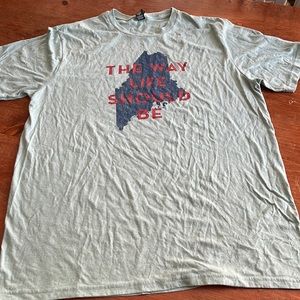 Xl Maine tshirt - very soft sorry about the wrinkles!